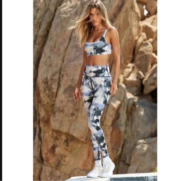 Alo Yoga Vapor High-Waist Graffiti Tie Dye Legging and Bra SET Small - Picture 2 of 11